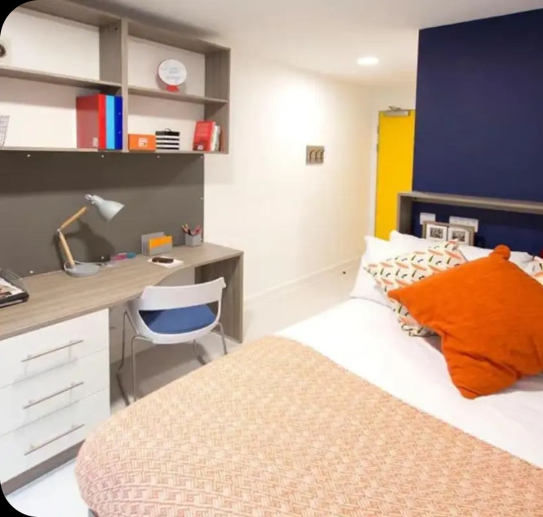 FOUNDRY COURTYARD - GLASGOW